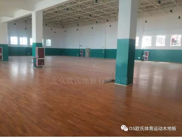 濟南市保利中心教育地塊工程風(fēng)雨操場體育木地板案例