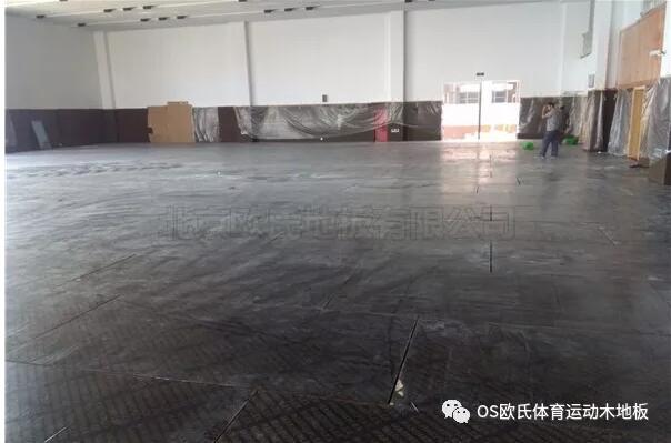 浙江湖州市吳興區吳興實驗中學籃球木地板鋪設工程